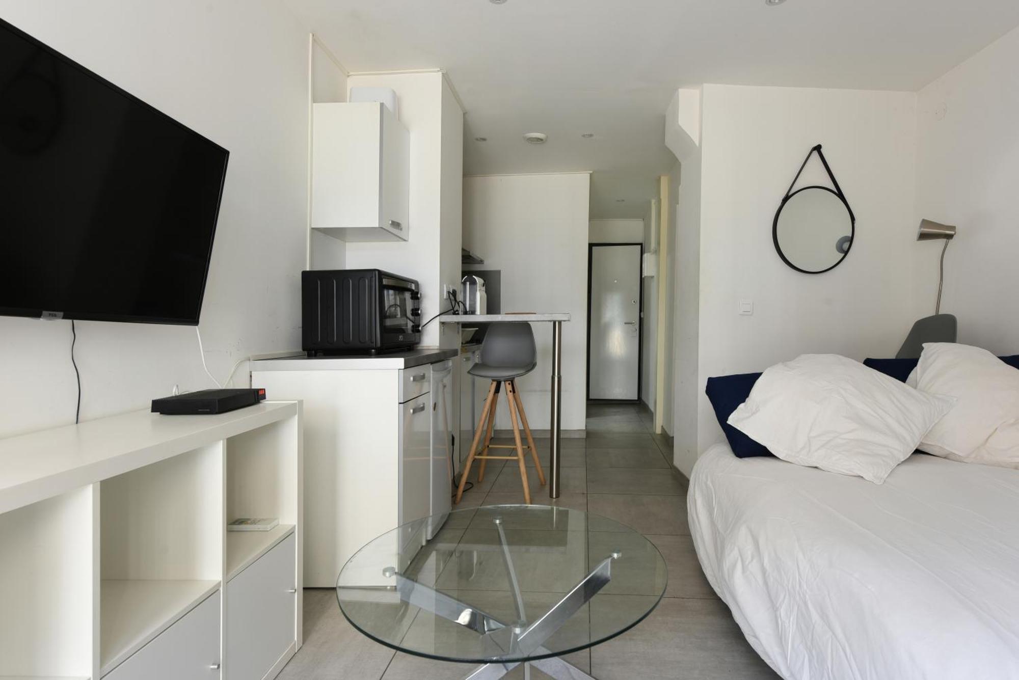 Provencal Studio Netflix Appart-Hotel-Provence La Fare-les-Oliviers Zewnętrze zdjęcie