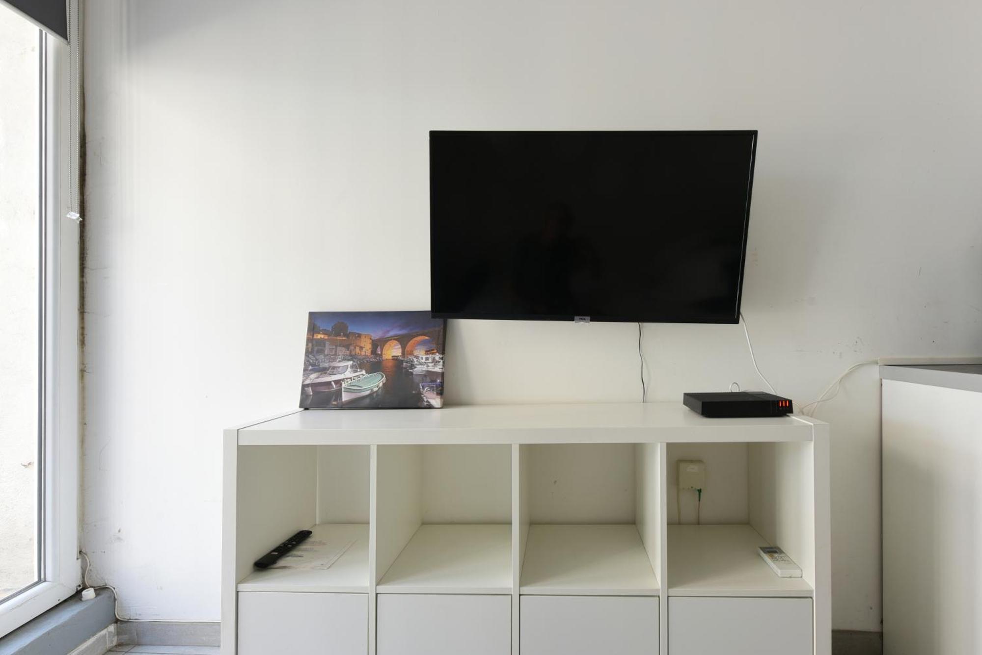 Provencal Studio Netflix Appart-Hotel-Provence La Fare-les-Oliviers Zewnętrze zdjęcie